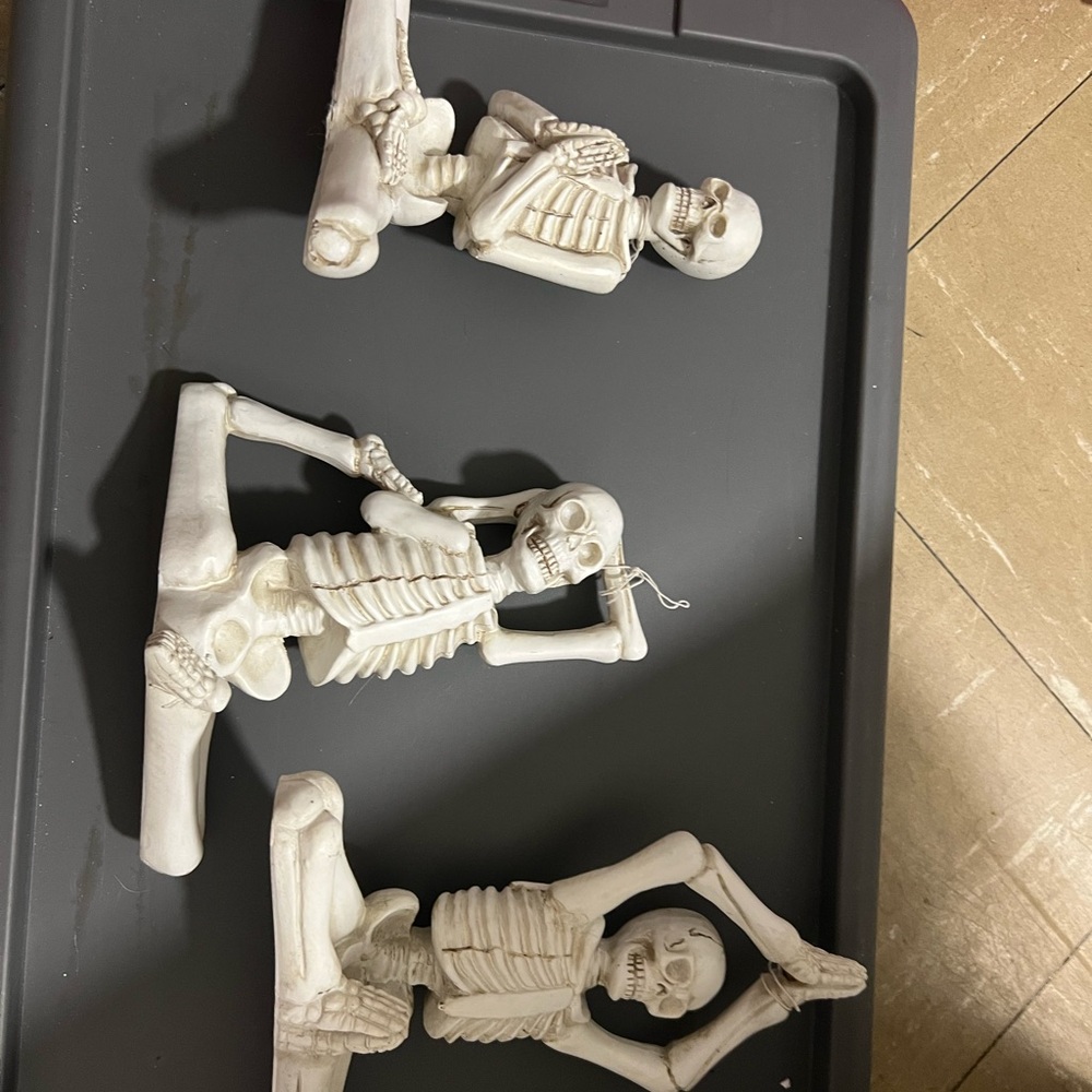 Yoga Skeleton Figurines
